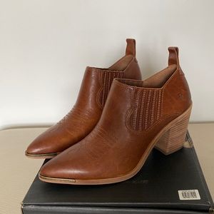 FRYE bootie size 8